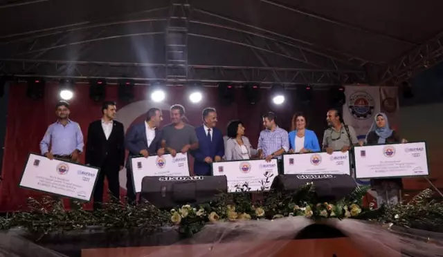 Bursa'da Uluslararası Zeytin Festivali Coşkusu Bursa'da Uluslararası Zeytin Festivali Coşkusu