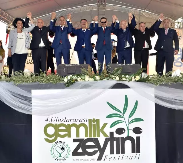 Bursa'da Uluslararası Zeytin Festivali Coşkusu Bursa'da Uluslararası Zeytin Festivali Coşkusu