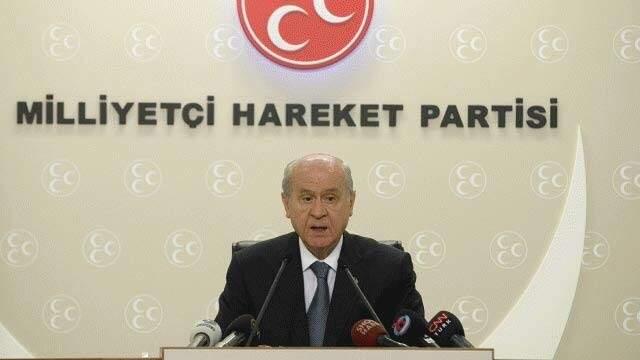Rusya ve Esad'ın İdlib'e Yönelik Saldırılarının Artmasından Sonra Kentte Göç Başladı