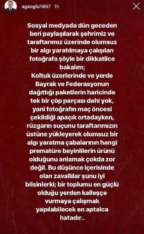 Ahmet Ağaoğlu'ndan 'Bayrak' Sitemi