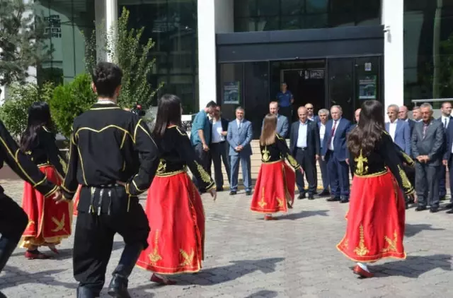 Bakan Turhan: