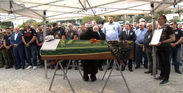 İsmet Badem Son Yolculuğuna Uğurlandı İsmet Badem Son Yolculuğuna Uğurlandı