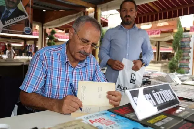 Kitap Günleri'nde Balbay ve Öztürk'e İlgi Büyüktü