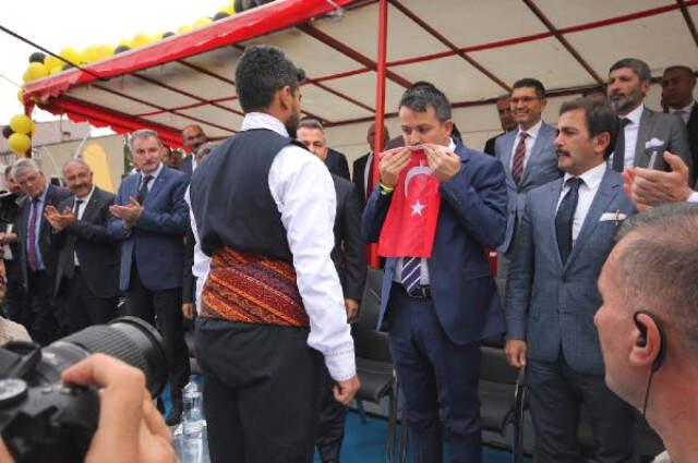 Tarım ve Orman Bakanı Pakdemirli 'Fırsatçılara' Seslendi: Vatandaşın Ekmeğine Göz Diktirmeyeceğiz