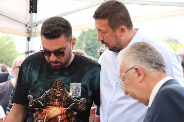 Türk Basketbolunun Duayen İsmi İsmet Badem, Son Yolculuğuna Uğurlandı Türk Basketbolunun Duayen İsmi İsmet Badem, Son Yolculuğuna Uğurlandı