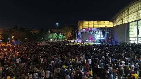 Fuar Da Gripin Konseri Izmir