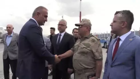 Kültür ve Turizm Bakanı Ersoy Van Urartu Müzesi'ni Gezdi Kültür ve Turizm Bakanı Ersoy Van Urartu Müzesi'ni Gezdi