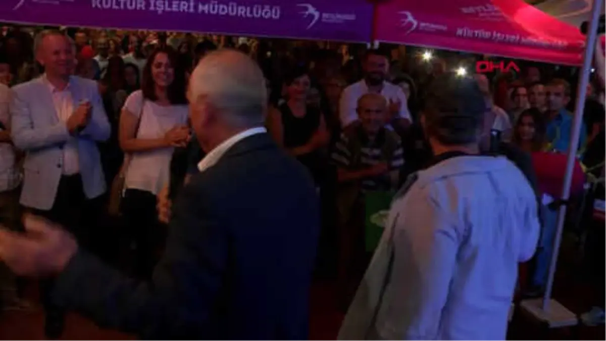 Ziynet Sali Beylikdüzü'nde Konser Verdi