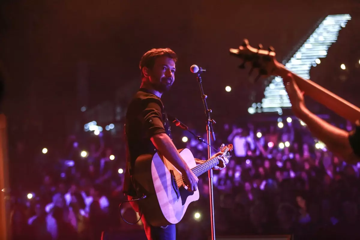 Açık Havada Yalın Romantizmi