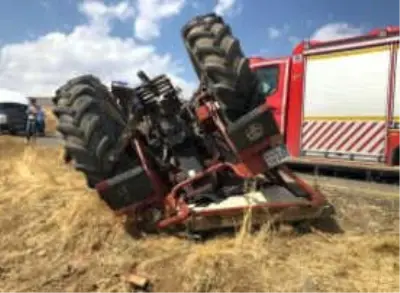 Ağrı'da Traktör Devrildi: 1ölü, 1 Yaralı