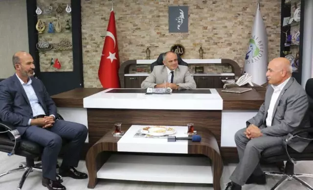 İsmail Tamer'den Başkan Esat Öztürk'e Ziyaret