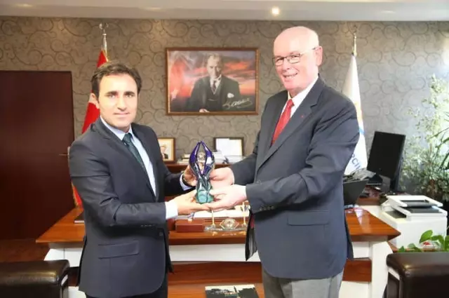 Kazım Kurt'tan Hikmet Çelik'e Ziyaret
