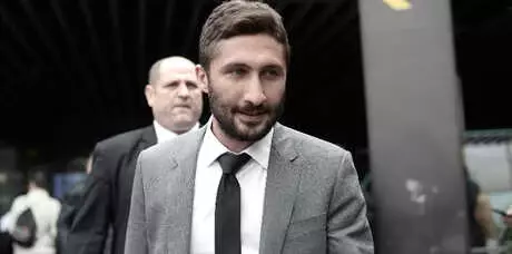 Sabri Sarıoğlu Futbolu Bırakıyor! Yeni Mesleği Belli Oldu Sabri Sarıoğlu Futbolu Bırakıyor! Yeni Mesleği Belli Oldu