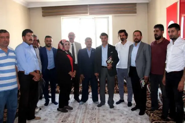 Türkmenoğlu'ndan Siyasi Partilere İadeyi Ziyaret Türkmenoğlu'ndan Siyasi Partilere İadeyi Ziyaret