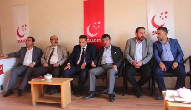 Türkmenoğlu'ndan Siyasi Partilere İadeyi Ziyaret Türkmenoğlu'ndan Siyasi Partilere İadeyi Ziyaret