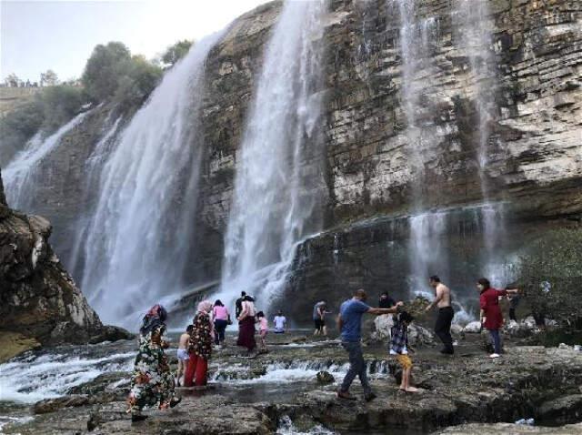 UNESCO'ya Aday Gösterilen Erzurum Tortum Şelalesi'nin Yürüyüş Alanında Heyelan Riski Var