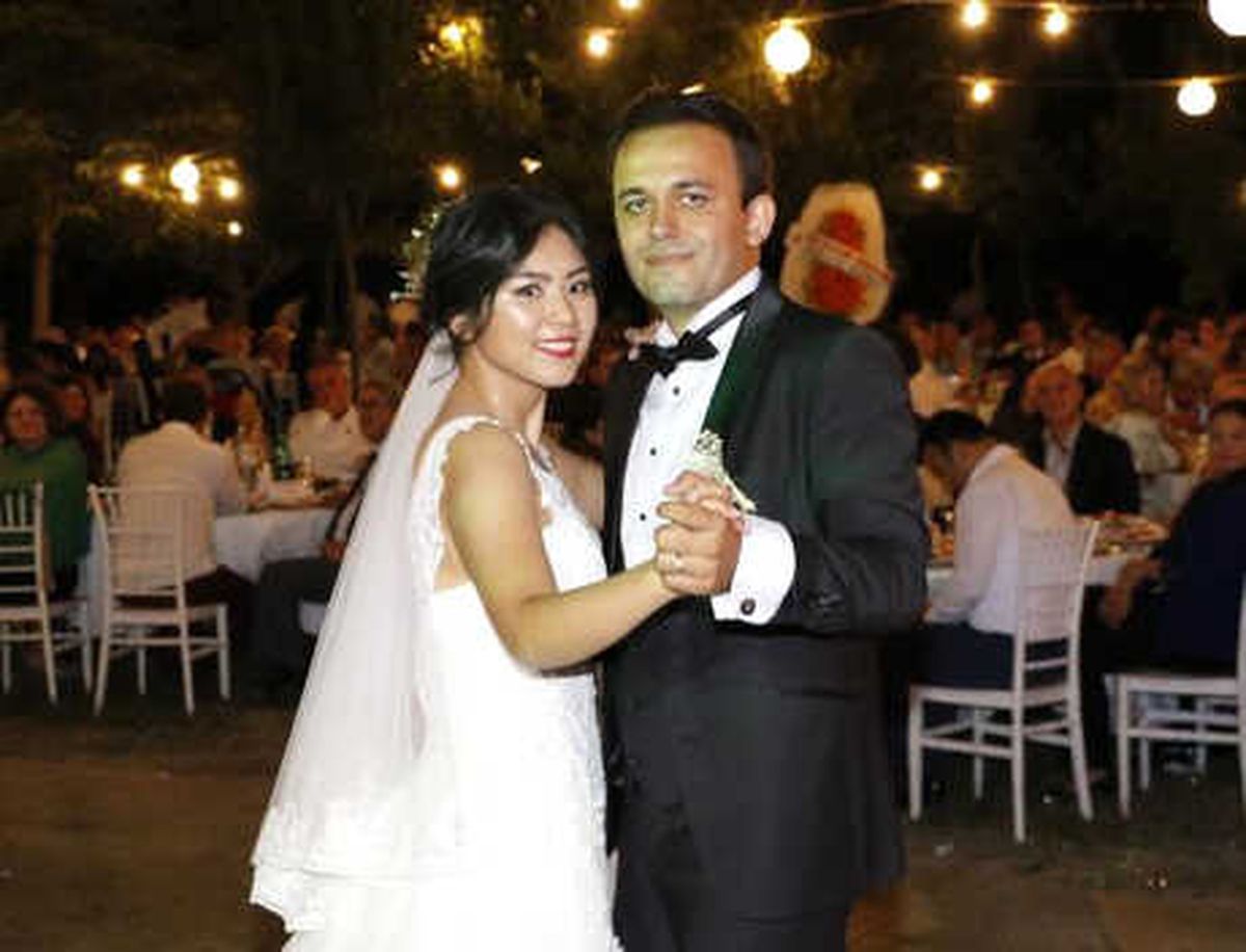 Çinli Gelin Davul Çaldı, Harmandalı Oynadı
