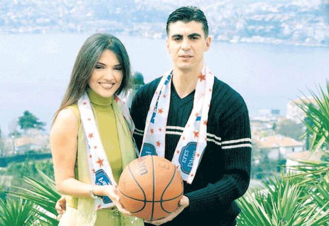 Demet Akalın'ın Boşanma Kararı Alması Sonrası İbrahim Kutluay'dan Manidar Sözler