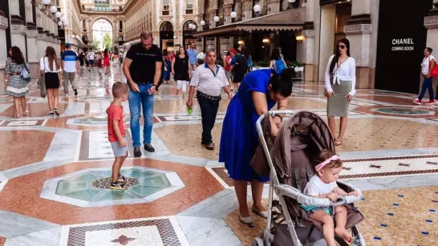İtalya'da 'Aileleri Korumak' İçin Pazar Günleri Alışveriş Merkezlerini Kapama Planı