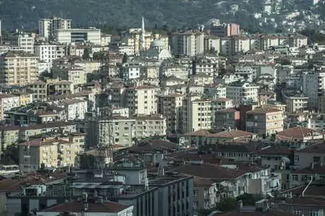 Nizameddin Aşa: İstanbul'daki Yapıların Yarısı Kaçak