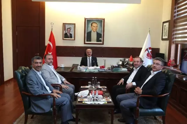 Vali Çakacak, Toç Bir-Sen Genel Başkanı Öztürk'ü Kabul Etti