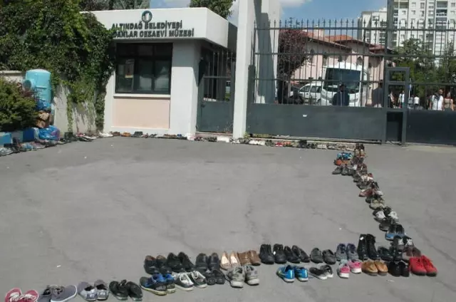 AK Parti'li Gençlerden 12 Eylül Protestosu