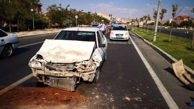 Aksaray'da Trafik Kazası: 1 Yaralı