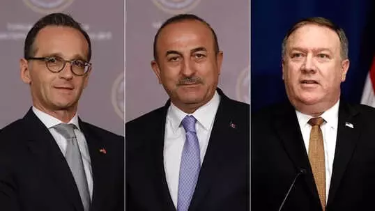 Çavuşoğlu, Pompeo ve Maas ile Telefonda Görüştü