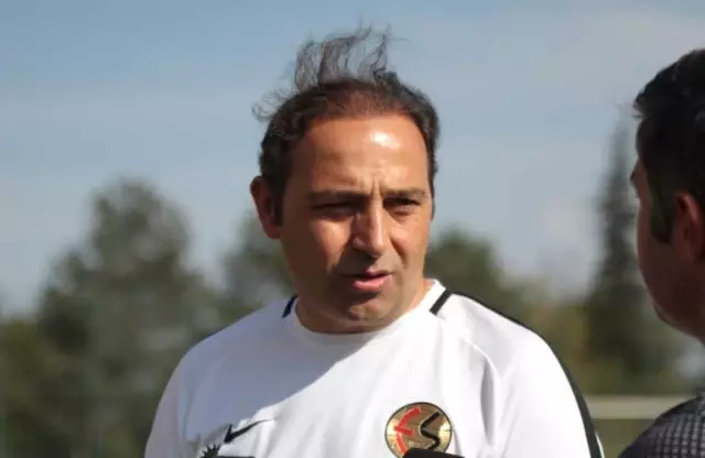 Fuat Çapa,
