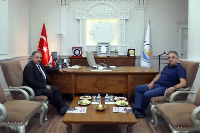 Hakkari Valisi Toprak'ın, Van Ziyareti