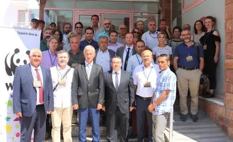 Küçük Ölçekli Balıkçılık Foça'da Masaya Yatırıldı