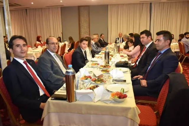Mülki İdare Amirleri Veda Yemeğinde Buluştu Mülki İdare Amirleri Veda Yemeğinde Buluştu