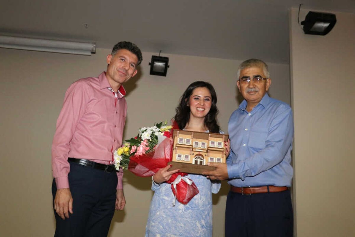 Kula'da 'Mutlu ve Başarılı Çocuk Nasıl Yetiştirilir?' Semineri Düzenlendi