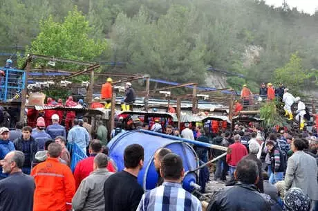 Soma Faciası Davası İzmir Bölge Adliye Mahkemesi'ne Taşındı Soma Faciası Davası İzmir Bölge Adliye Mahkemesi'ne Taşındı