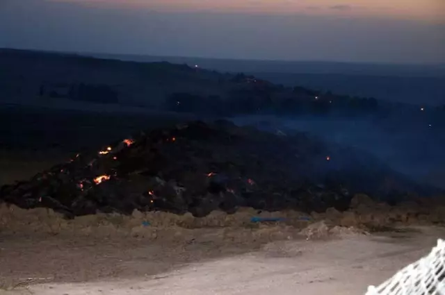 Yozgat'ta Anız Yangını 8 Bin Saman Balyasını Kül Etti