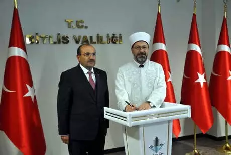 Diyanet İşleri Başkanı Erbaş: Gençlerimize Sahip Çıkmazsak, Başkaları Sahip Çıkar (2)