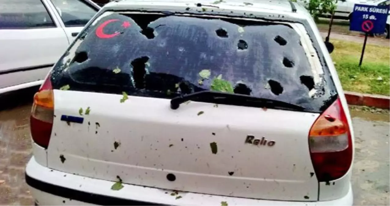 Kastamonu�yu Dolu Yağışı Vurdu 370 Araç ve 90 Ev Delik Deşik Oldu