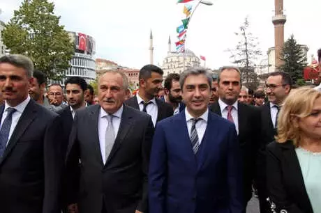 Köroğlu Festivali'nde Necati Şaşmaz İzdihamı Köroğlu Festivali'nde Necati Şaşmaz İzdihamı