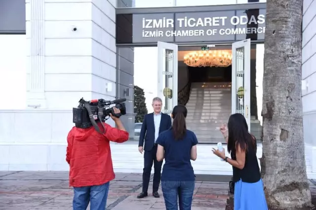 1.4 Milyar İnsan İzmir'i İzleyecek