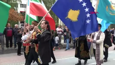 Bolu Köroğlu Festivali'nde Necati Şaşmaz İzdihamı Bolu Köroğlu Festivali'nde Necati Şaşmaz İzdihamı