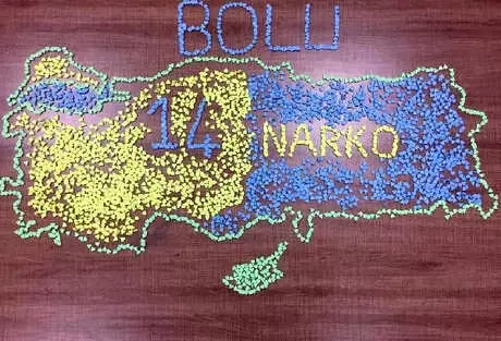 Ele Geçirilen Uyuşturucu Haplarla Türkiye Haritası Çizdiler