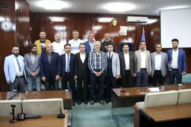 Kütahyaspor'da Yeni Yönetim Heyecanı Kütahyaspor'da Yeni Yönetim Heyecanı