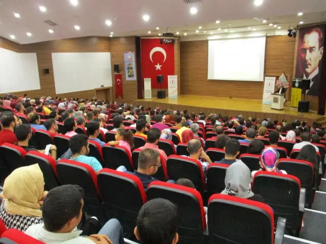 Prof. Dr. Nevzat Tarhan'dan Gaziantep'te İki Konferans