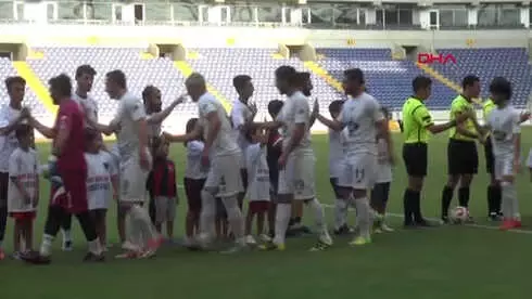 Spor Mersin İdmanyurdu, 5 Yıldızlı Stadyumundaki İlk Amatör Maçını Kazandı