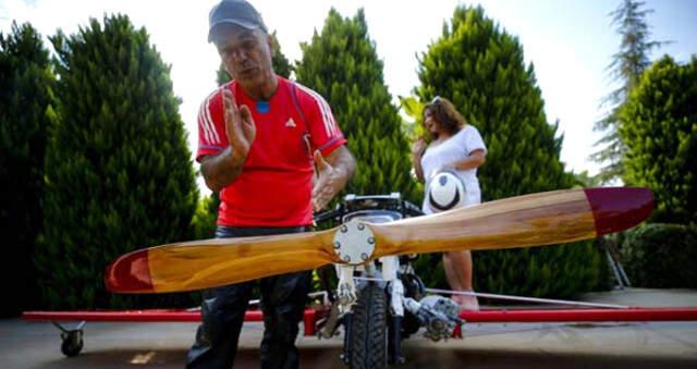 Antalya'da Yaşayan Adam 'Uçan Motosiklet' Yapmak Hayaliyle Motoruna Kanat ve Pervane Taktı