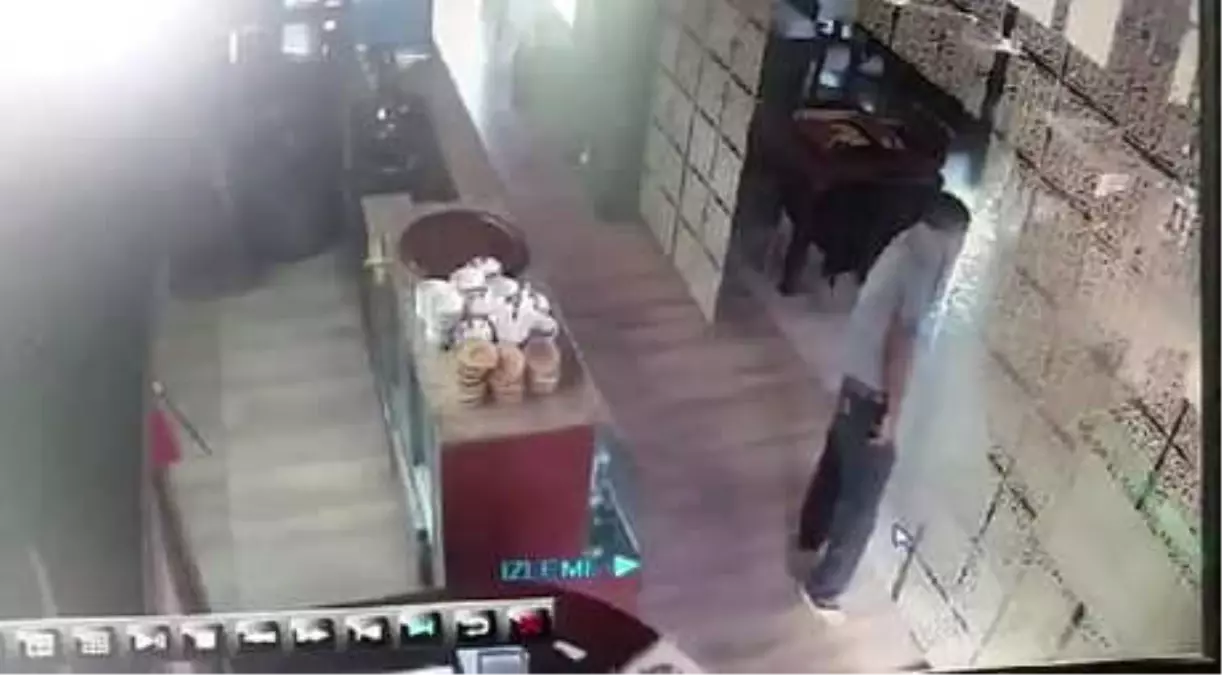 Kahve Makinesi ve Mikseri Böyle Çaldılar Haber