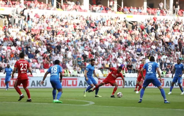 Sivas'ta 4 Gol Var, Kazanan Yok