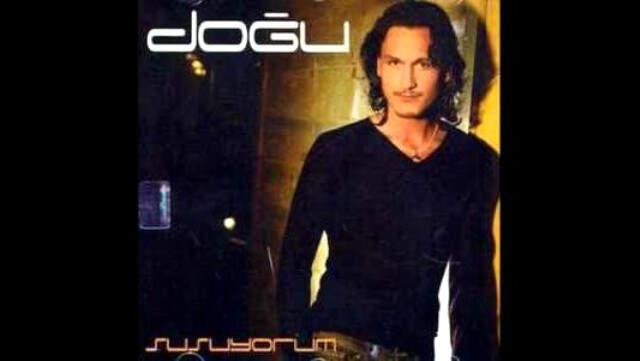 Ailesini Kaybedince Albüm Çalışmalarına 12 Yıl Ara Veren Doğu, 'Hayat Yeni Başlıyor' Albümüyle Geri Döndü