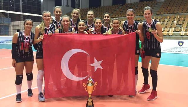 Beşiktaş Voleybol Takımı, Balkan Kupası'nda Şampiyon Oldu