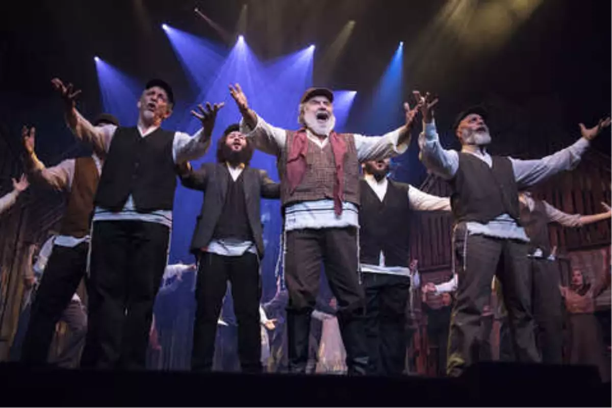 'Damdaki Kemancı' Müzikali, Yeni Sezonda Zorlu Psm'de!